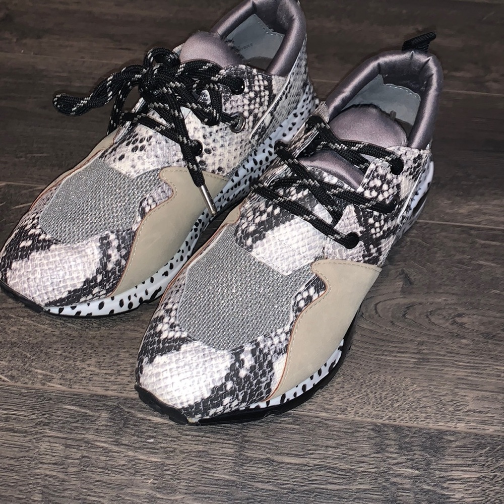 Steve Madden sneakers